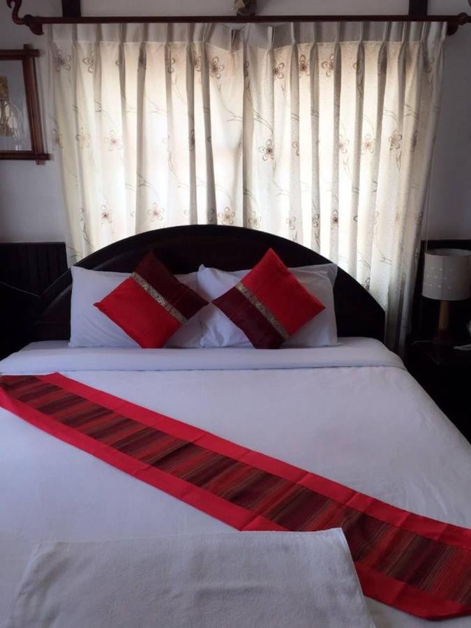 Central Vienna Hostel Vientiane Buitenkant foto